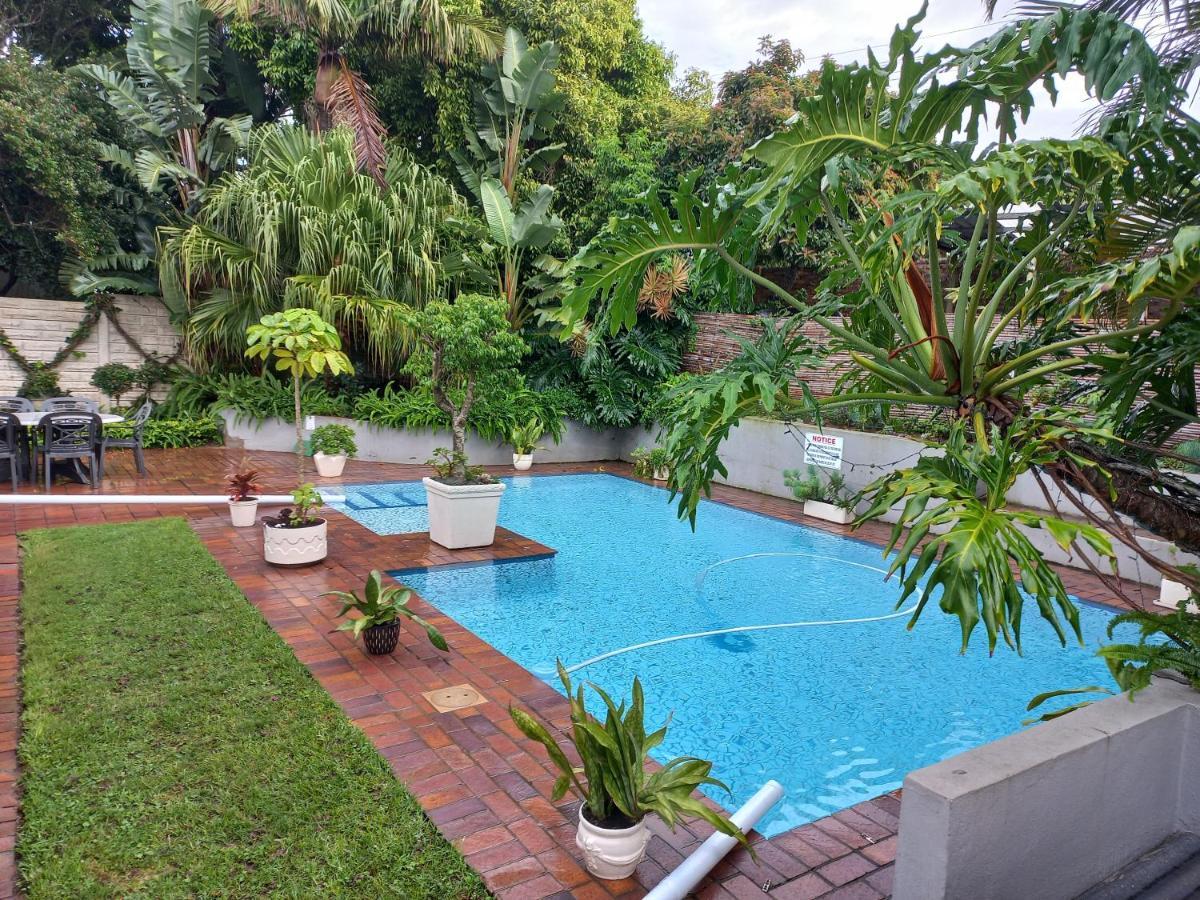 Woodleigh Guest Lodge Ист-Лондон Экстерьер фото
