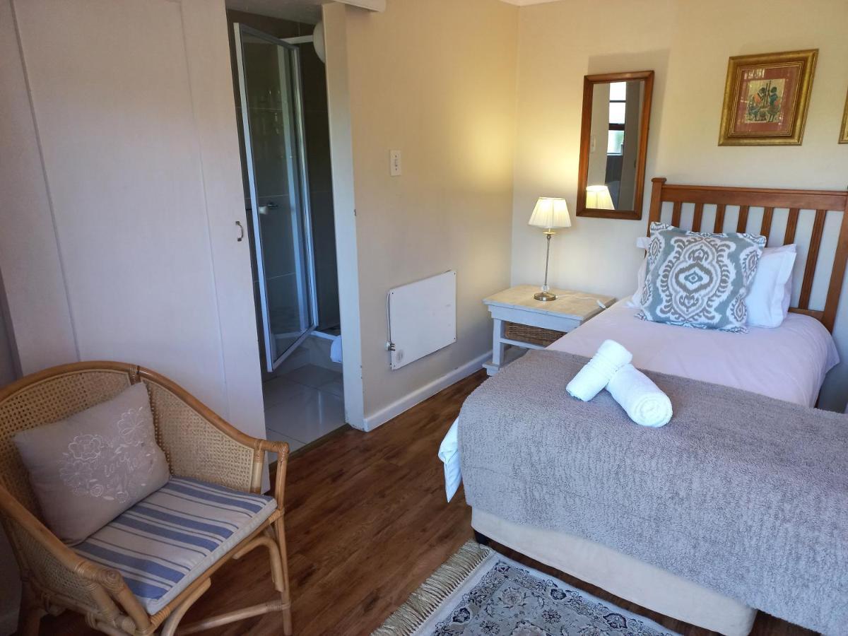 Woodleigh Guest Lodge Ист-Лондон Экстерьер фото
